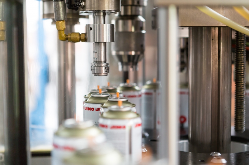 Envasadora rotativa automática em produção na fábrica da Jimo