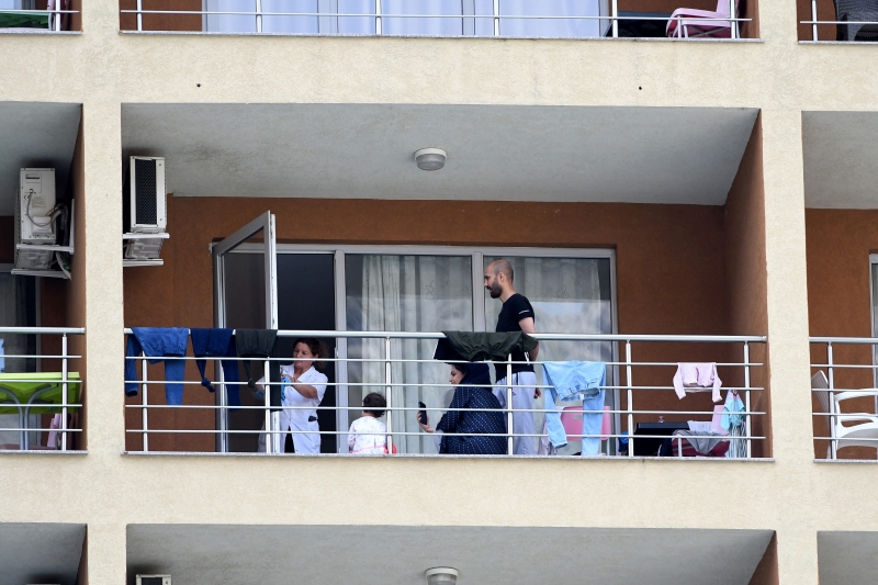 Albânia já recebeu 903 afegãos, que foram acomodados em hotéis
