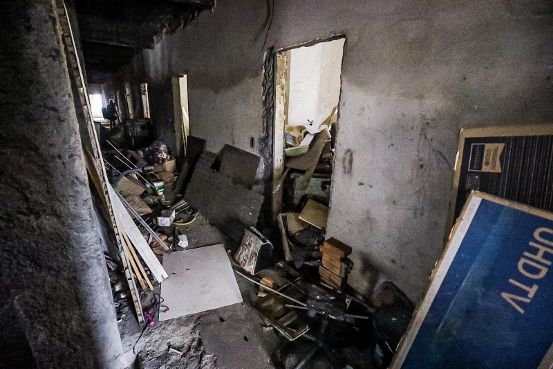 O prédio começou a ser construído na década de 1950, mas nunca foi concluído