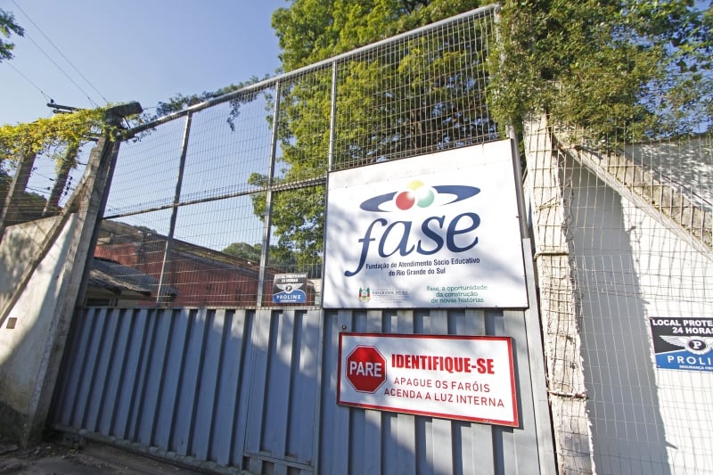 Defensor p&uacute;blico do Rio Grande do Sul entrou com a&ccedil;&atilde;o pedindo garantia da democracia