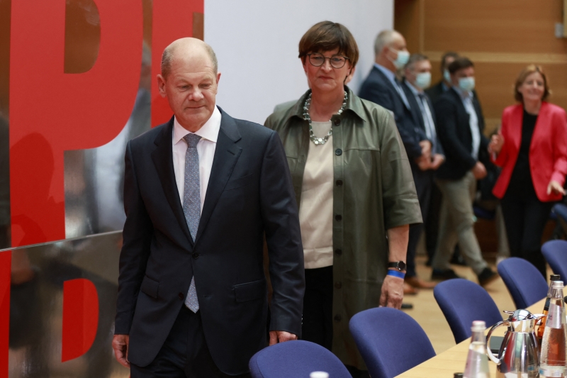 Scholz, de 63 anos, destacou sua intenção de organizar um campo à centro-esquerda