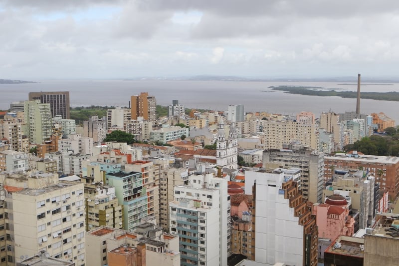 Guias do imposto já estão sendo distribuídas pelos correios e também podem ser emitidas pelo site