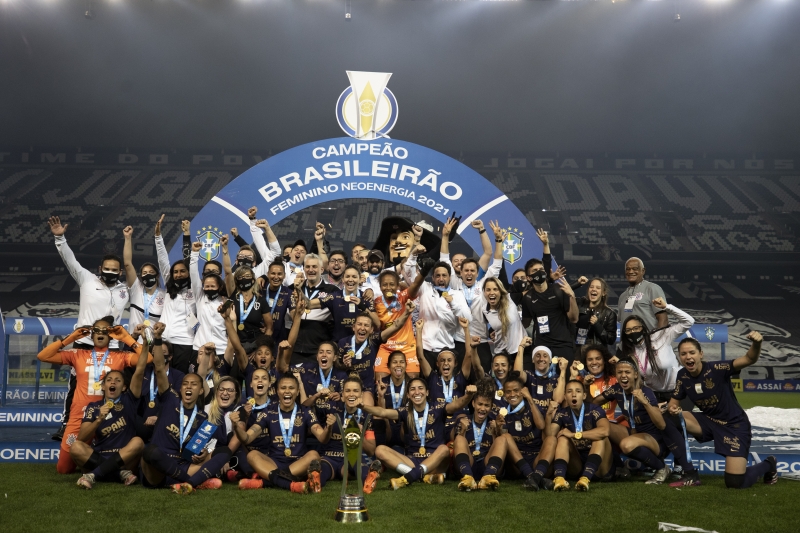 Último título foi no final de setembro, na conquista do Brasileirão sobre o Palmeiras

