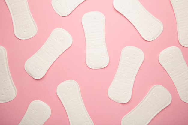 52% das mulheres entrevistadas já sofreram com pobreza menstrual e 35% informaram que os itens de higiene pesam na renda mensal