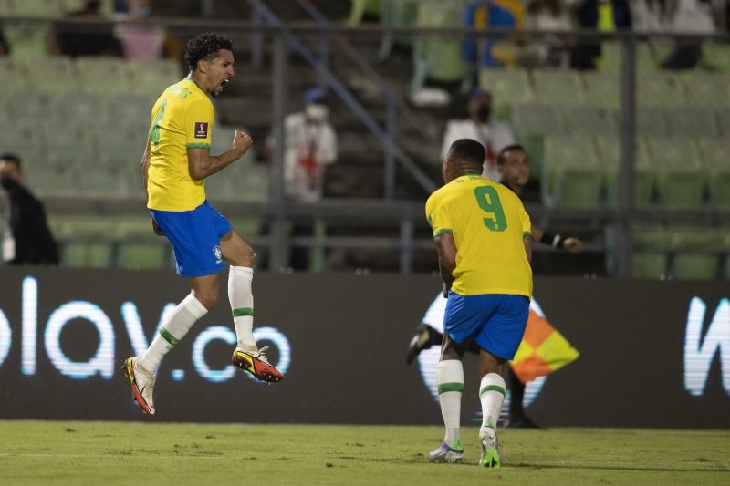 Brasil se prepara agora para enfrentar o Uruguai na quinta-feira (14)