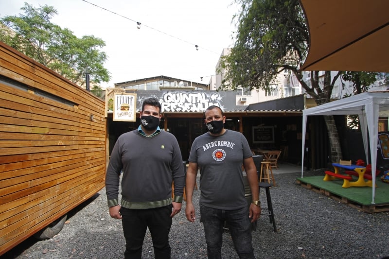 Fotos do Quintal da Resenha, do espa&ccedil;o e dos donos no local.  Foto: ANDRESSA PUFAL/JC