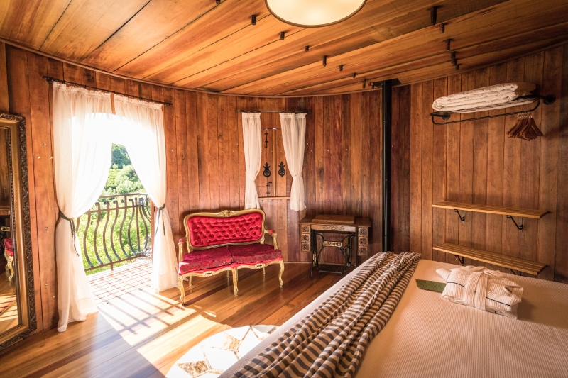 {'nm_midia_inter_thumb1':'https://www.jornaldocomercio.com/_midias/jpg/2021/10/08/206x137/1_img_8462-9439844.jpg', 'id_midia_tipo':'2', 'id_tetag_galer':'', 'id_midia':'6160b47b57e55', 'cd_midia':9439844, 'ds_midia_link': 'https://www.jornaldocomercio.com/_midias/jpg/2021/10/08/img_8462-9439844.jpg', 'ds_midia': 'Pipas Terroir, em Bento Gon&ccedil;alves    ', 'ds_midia_credi': ' Marcelo Cedeno/Divulga&ccedil;&atilde;o/JC', 'ds_midia_titlo': 'Pipas Terroir, em Bento Gon&ccedil;alves    ', 'cd_tetag': '1', 'cd_midia_w': '800', 'cd_midia_h': '533', 'align': 'Left'}