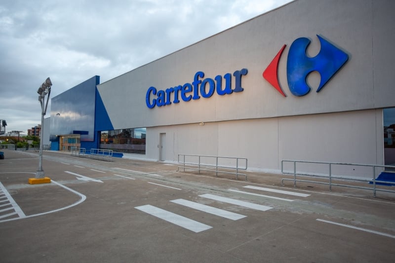 47 unidades do Big serão adaptadas para Carrefour, e sete unidades serão transformadas em Sam's Club