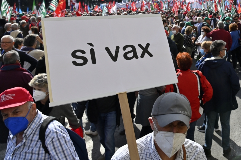 Manifestantes italianos exigiram atos concretos do governo