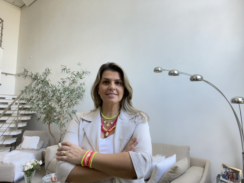 Aline Candiago Teixeira vende acessórios desde a época da faculdade de Psicologia  Foto: Arquivo Pessoal/Divulgação/JC