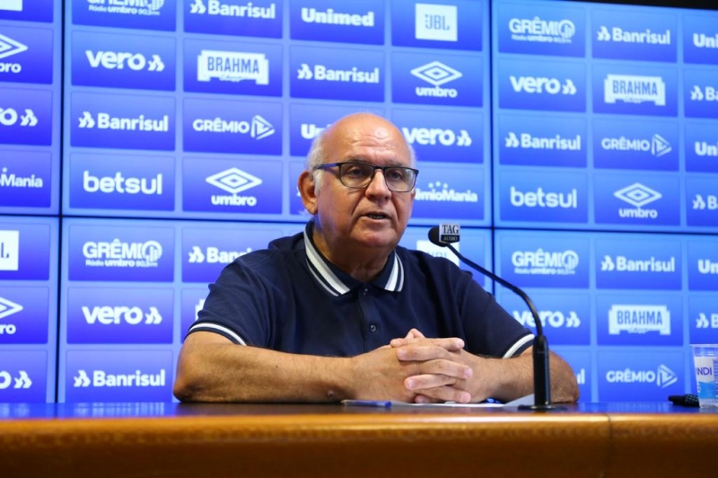 As mensagens de difamação e calúnia foram contra Romildo Bolzan Jr., presidente do Grêmio, Carlos Amodeo, CEO do clube, e Paulo Luz, vice-presidente gremista
