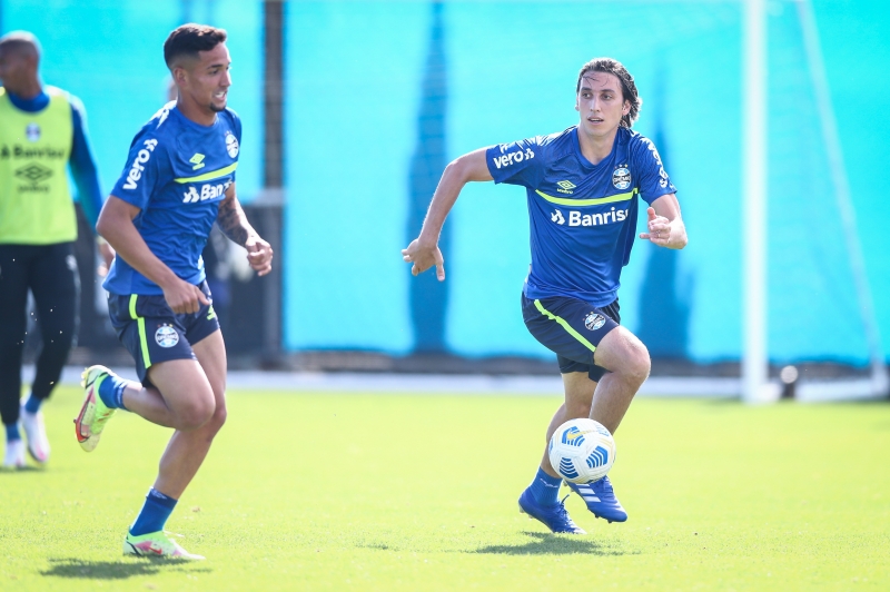 Recuperado de lesão, Geromel é a esperança para que a zaga pare de vazar