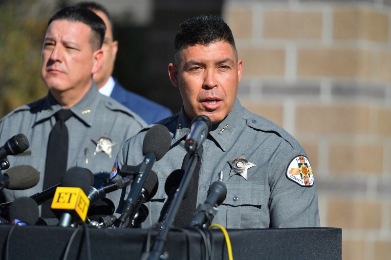 Xerife Mendoza afirmou que foram coletadas cerca de 500 balas no set