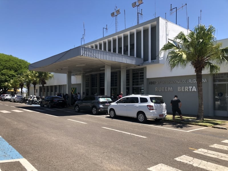 Terminal de Uruguaiana precisa instalar esteiras e passageiros querem voos para fora do RS