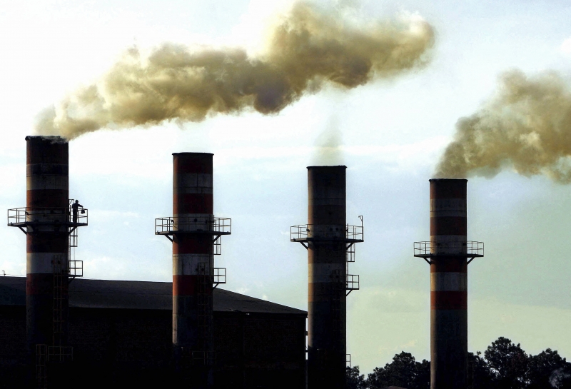 Um novo relatório aponta que países devem produzir 110% mais petróleo, gás e carvão