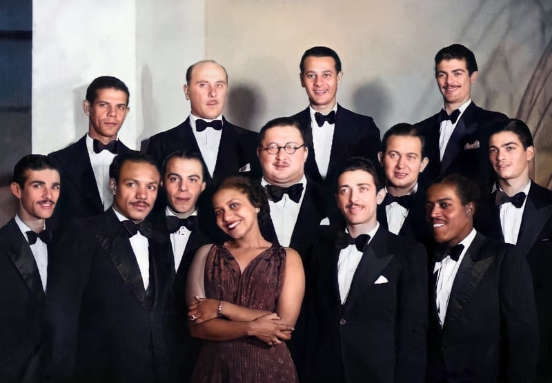 Cantora com a Orquestra de Paulo Coelho na Argentina, em 1938