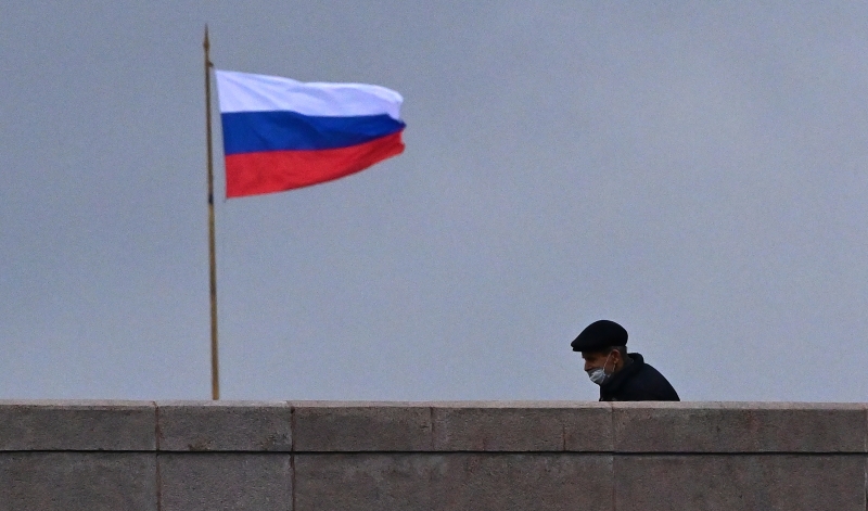 Bolsa russa estava fechada desde 25 de fevereiro, à medida que os ativos russos despencaram após a invasão da Ucrânia