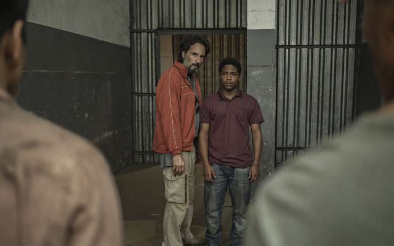 Longa '7 prisioneiros' é estrelado por Rodrigo Santoro e Christian Malheiros