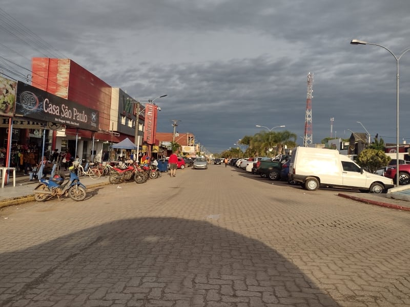Muitos turistas apenas cruzam a região para chegar ao Uruguai