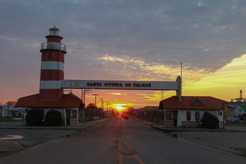 Praias de Santa Vitória do Palmar somam 140 quilômetros e incluem o Hermenegildo