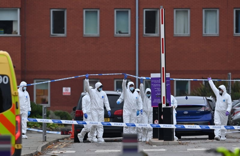 Decisão ocorreu após a explosão de um táxi do lado de fora de um hospital de Liverpool 