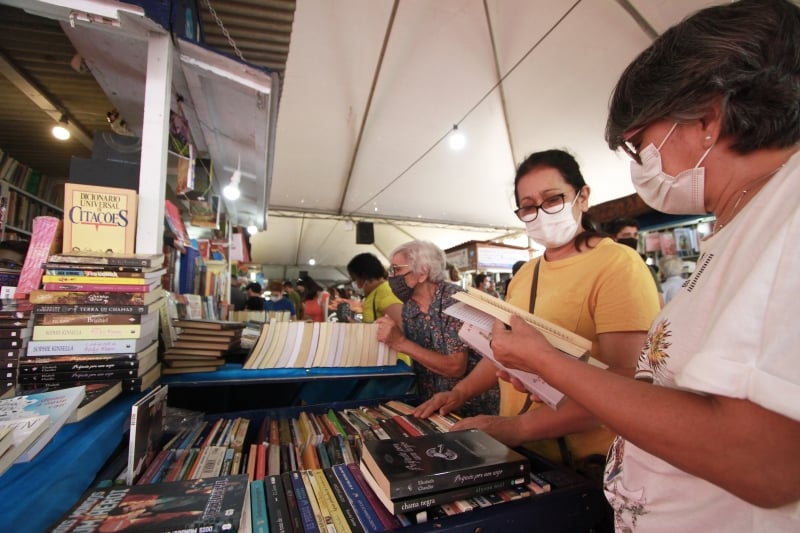 Vendas na 67ª Feira do Livro de Porto Alegre superaram em 10% número de exemplares vendidos em 2019