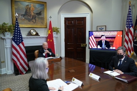 EUA e China concordam em começar discussões 'estratégicas'
