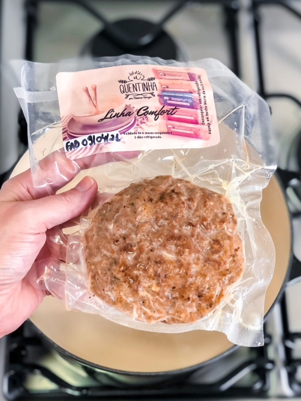 Comida &agrave; v&aacute;cuo da Quentinha Foto: Quantinha/Divulga&ccedil;&atilde;o/JC