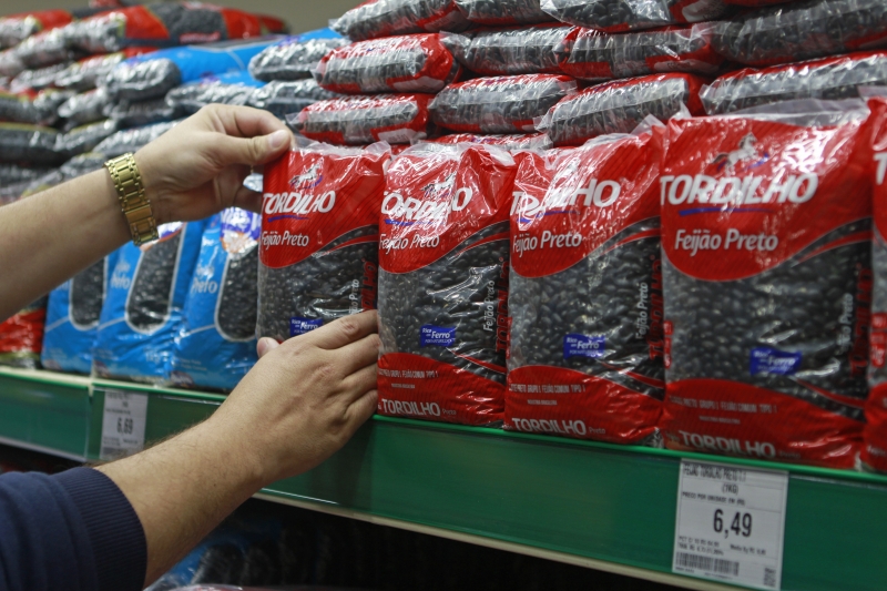 Alta foi influenciada, principalmente, por alimentação e bebidas (1,11%)