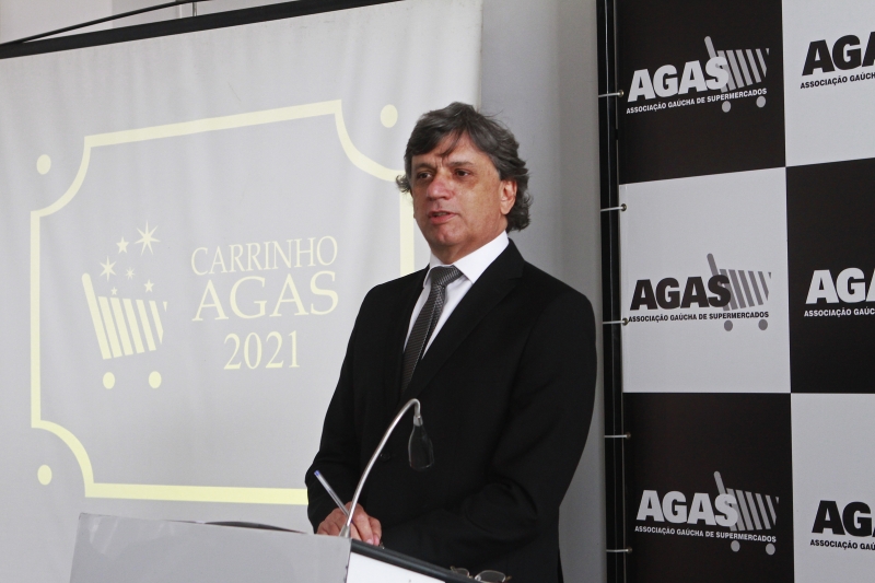 "Com tantas marcas centenárias, acho que podemos criar uma categoria específica", sugeriu Longo