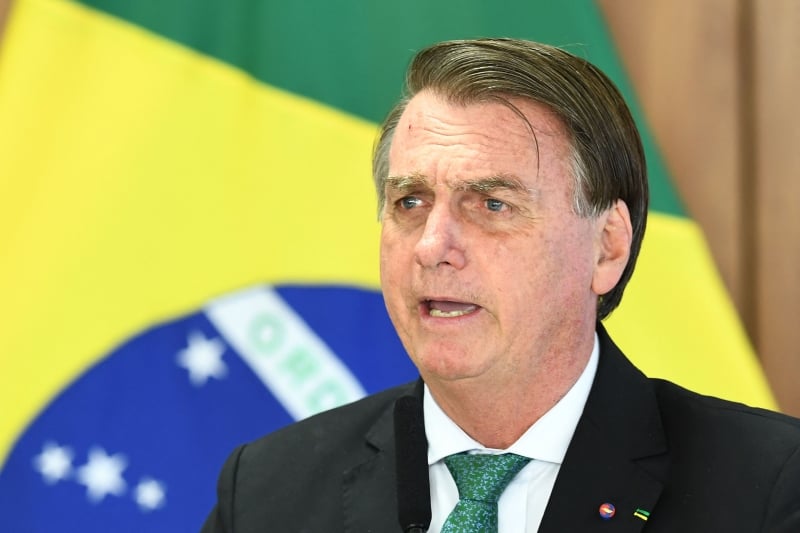Bolsonaro também disse durante a entrevista que a vacina contra a Covid-19 perde validade depois de seis meses
