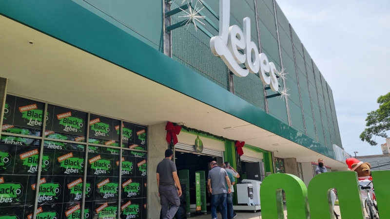 Filial da avenida Farrapos, em Porto Alegre, abrirá às 7h para quem quiser aproveitar os descontos