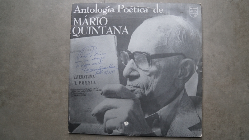 Lançamento do LP Antologia Poética de Mario Quintana teve a participação do próprio na sessão de autógrafos