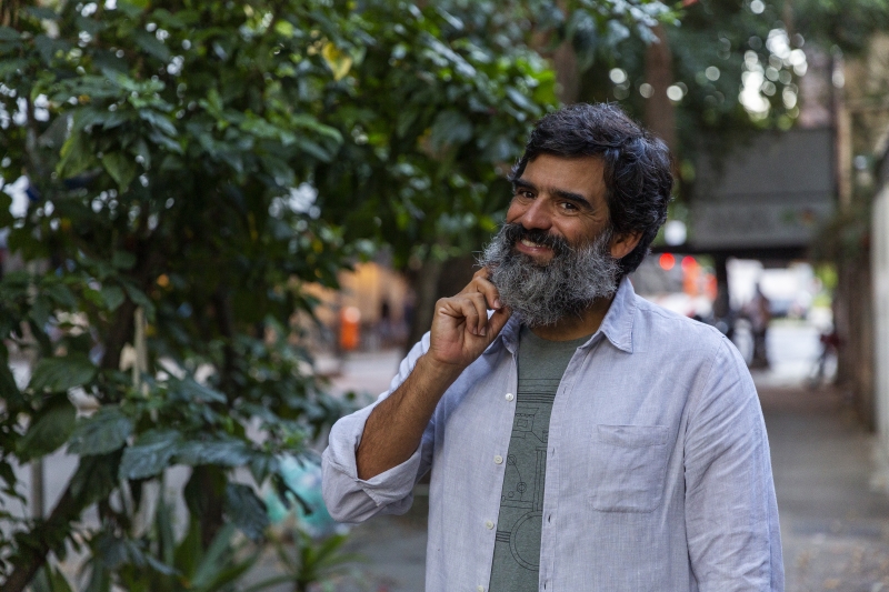 Músico carioca se apresenta no Espaço Cultural 512 nesta quinta-feira