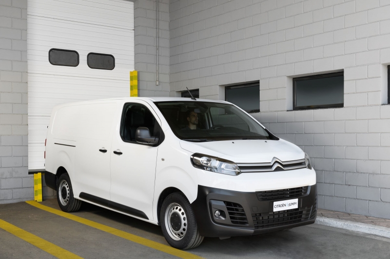 Fabricado pela Citroën, o Ë-Jumpy é primeiro automóvel eletrificado da marca no Brasil 