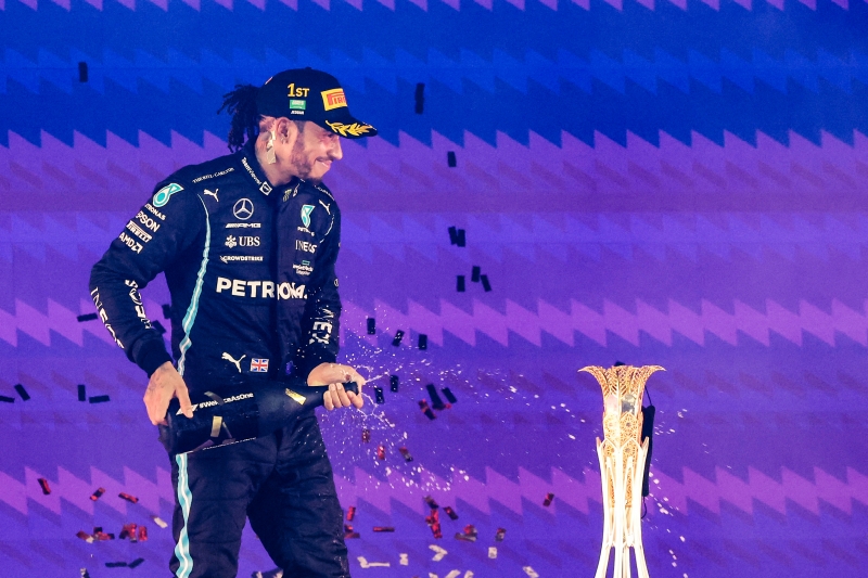 Na próxima corrida, Hamilton precisa agora chegar na frente de Verstappen, dentro da zona de pontuação, para ser octacampeão mundial