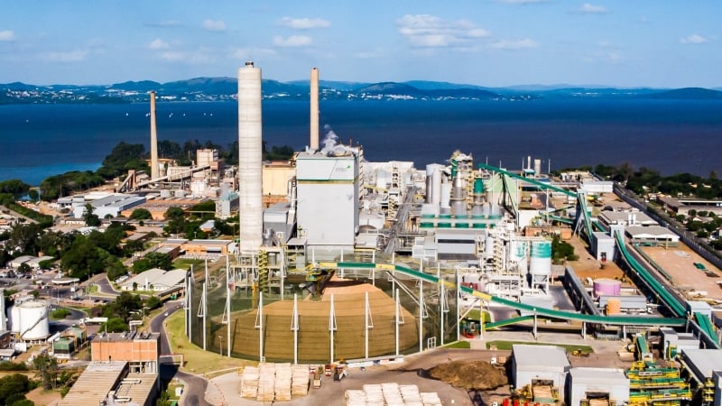 CMPC anunciou que irá investir R$ 2,76 bilhões no Rio Grande do Sul; indústria chilena vai ampliar a capacidade da fábrica de celulose em Guaíba
