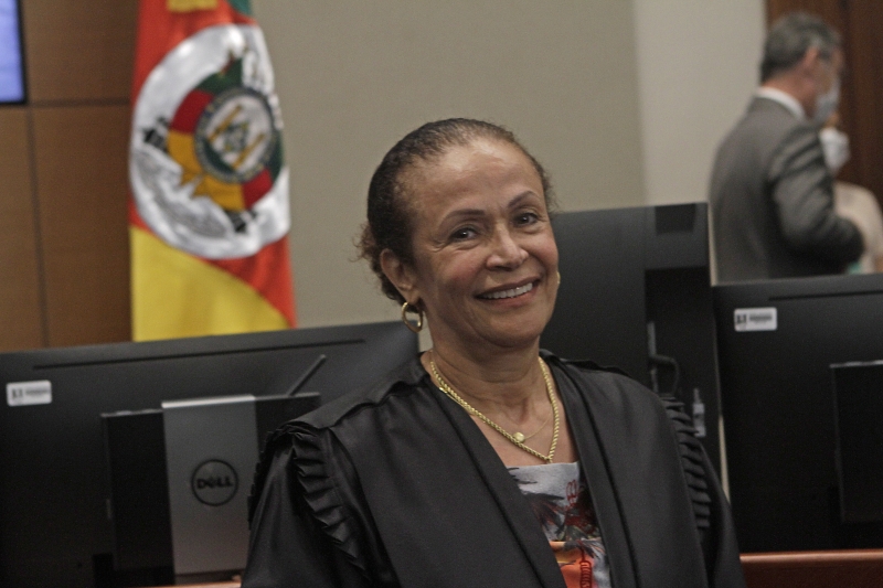 Desembargadora Iris Helena Medeiros Nogueira comandará Tribunal de Justiça no biênio 2022/2023