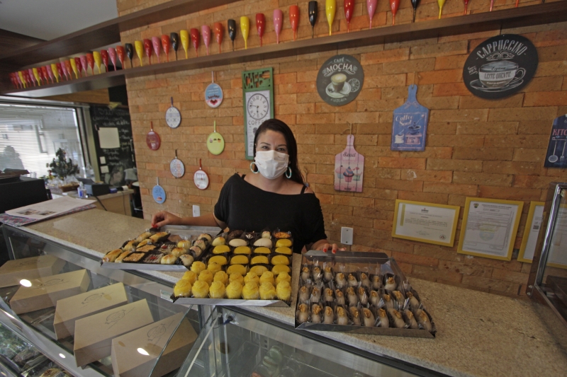 Fotos para o especial Gera&ccedil;&atilde;oExperimenta da empreendedora Juliana Cheuiche Pires no terra&ccedil;o da July Pires Coffee Foto: ANDRESSA PUFAL/JC