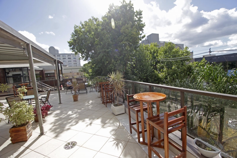Fotos para o especial Gera&ccedil;&atilde;oExperimenta da empreendedora Juliana Cheuiche Pires no terra&ccedil;o da July Pires Coffee Foto: ANDRESSA PUFAL/JC