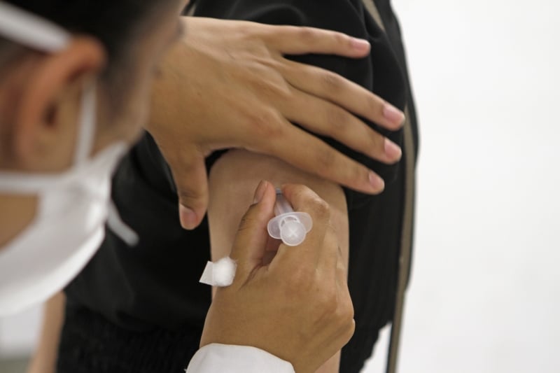 Ampliação do público é possível devido à chegada de 180 mil doses