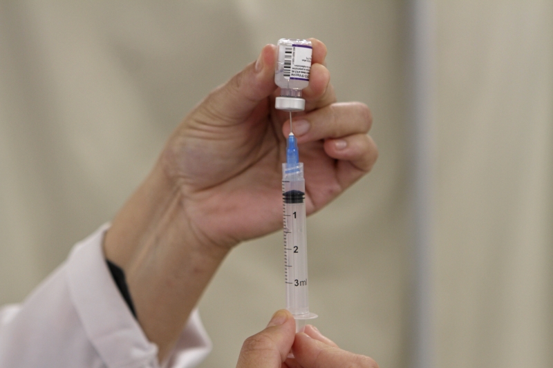 Vacina contra Covid-19 da Fiocruz terá todas as etapas de produção no Brasil, com o IFA nacional