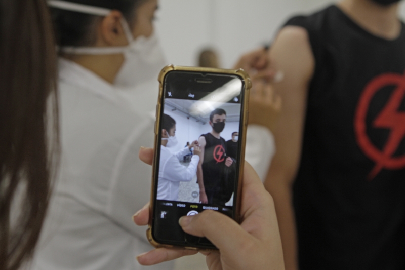 Podem buscar a imunização de reforço as pessoas que receberam a 1ª dose até 8 de julho