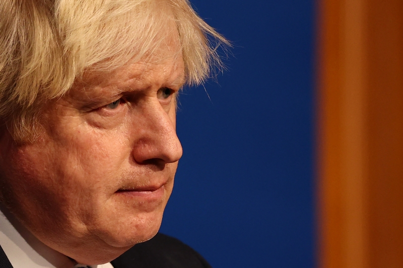 Boris Johnson vive turbulência política após série de descumprimentos das normas sanitárias