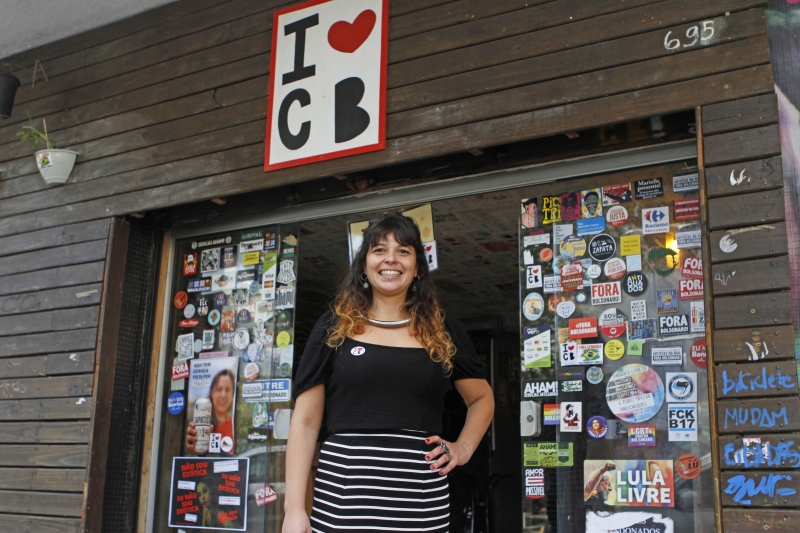 Publicitária de formação, a empreendedora Letícia Silveira comanda as noites no tradicional I love CB