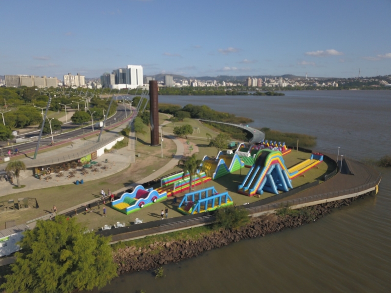 {'nm_midia_inter_thumb1':'https://www.jornaldocomercio.com/_midias/jpg/2021/12/09/206x137/1_whatsapp_image_2021_12_03_at_18_02_30-9493634.jpeg', 'id_midia_tipo':'2', 'id_tetag_galer':'', 'id_midia':'61b2209f203b2', 'cd_midia':9493634, 'ds_midia_link': 'https://www.jornaldocomercio.com/_midias/jpg/2021/12/09/whatsapp_image_2021_12_03_at_18_02_30-9493634.jpeg', 'ds_midia': 'Parque de infl&aacute;veis funciona de quinta a domingo na Capital, das 14h &agrave;s 21h', 'ds_midia_credi': 'GAM3PARKS/DIVULGA&Ccedil;&Atilde;O/JC', 'ds_midia_titlo': 'Parque de infl&aacute;veis funciona de quinta a domingo na Capital, das 14h &agrave;s 21h', 'cd_tetag': '1', 'cd_midia_w': '800', 'cd_midia_h': '600', 'align': 'Left'}