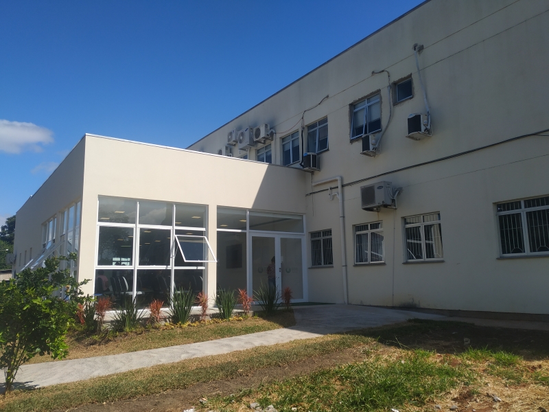 Área do prédio passou de 280 para 400 metros quadrados e teve aumento nos pontos de atendimento