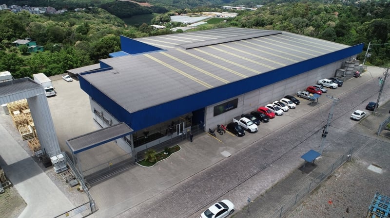 Diferencial � a produ��o de moldes de pe�as pl�sticas injetadas 