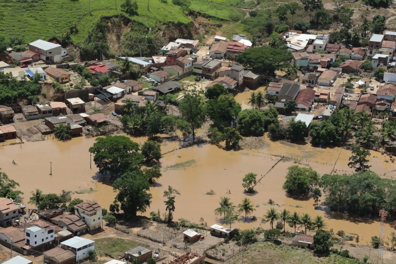 Estado tem 72 municípios em situação de emergência e registrou 18 mortes decorrentes das chuvas