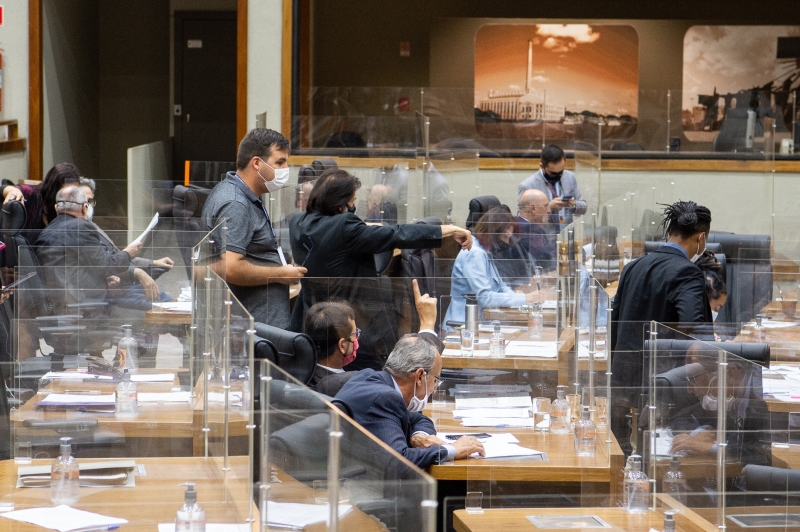 Proposta foi apreciada em sessão extraordinária na manhã desta segunda, dia 20